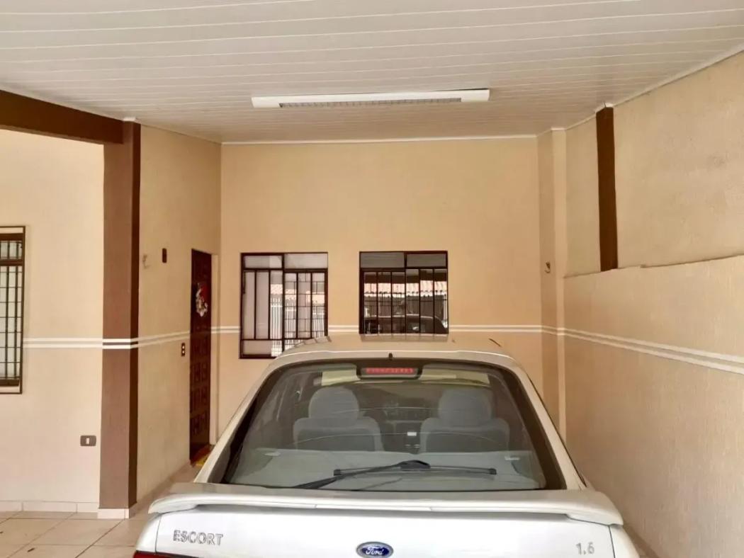 Casa à venda em Xaxim, Curitiba — Hub Urbana