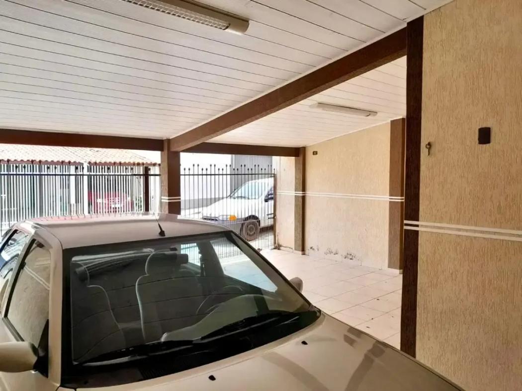 Casa à venda em Xaxim, Curitiba — Hub Urbana