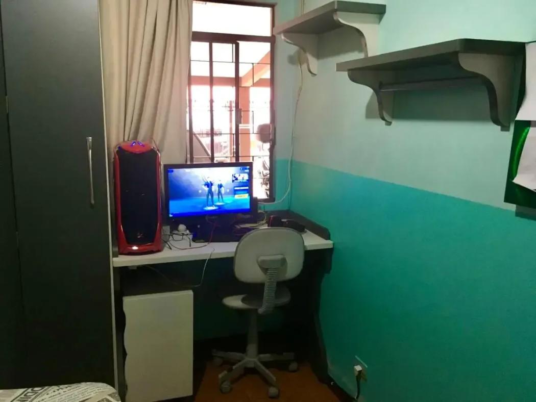 Casa à venda em Xaxim, Curitiba — Hub Urbana