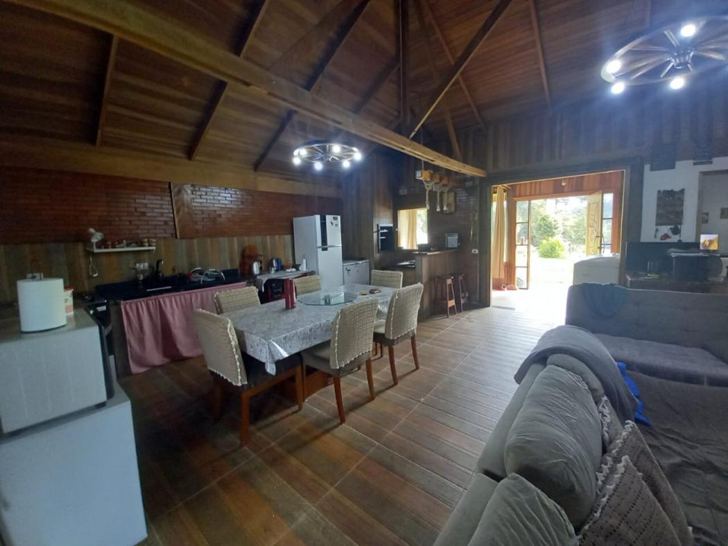 Casa à venda em Colônia Murici, São José dos Pinhais — Hub Urbana