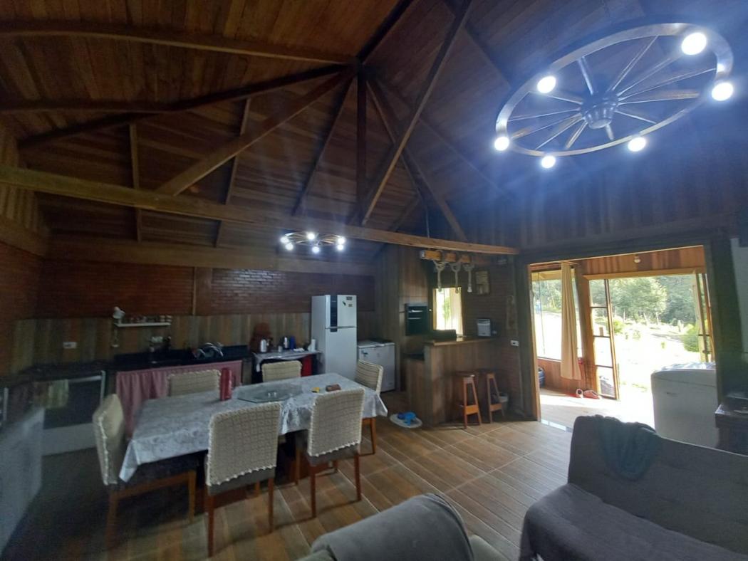 Casa à venda em Colônia Murici, São José dos Pinhais — Hub Urbana