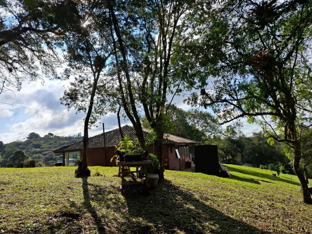 Casa à venda em Colônia Murici, São José dos Pinhais — Hub Urbana