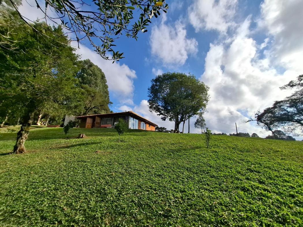 Casa à venda em Colônia Murici, São José dos Pinhais — Hub Urbana