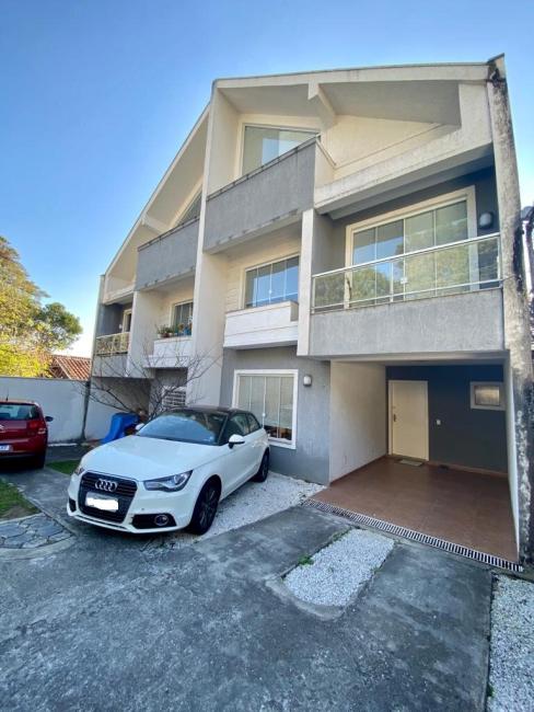 Sobrado em CURITIBA - PR, no bairro Guabirotuba - Referência 021-S-BYS