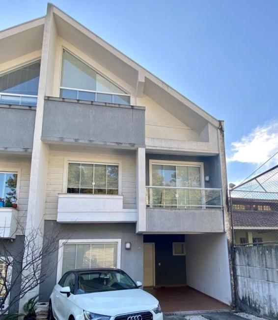  - SOBRADO com 4 dormitórios à venda com 144.88m² por R$ 790.000,00 no bairro Guabirotuba - CURITIBA / PR
