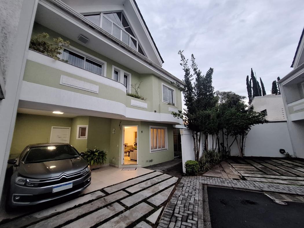 Sobrado em CURITIBA - PR, no bairro Jardim das Américas - Referência 105-S-BYS