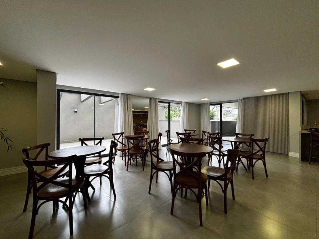 Apartamento à venda em Ahú, Curitiba — Fava Imóveis