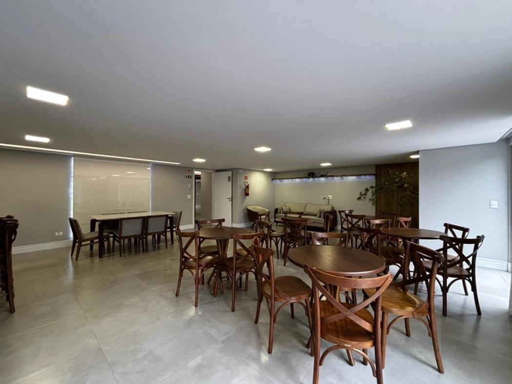 Apartamento à venda em Ahú, Curitiba — Fava Imóveis