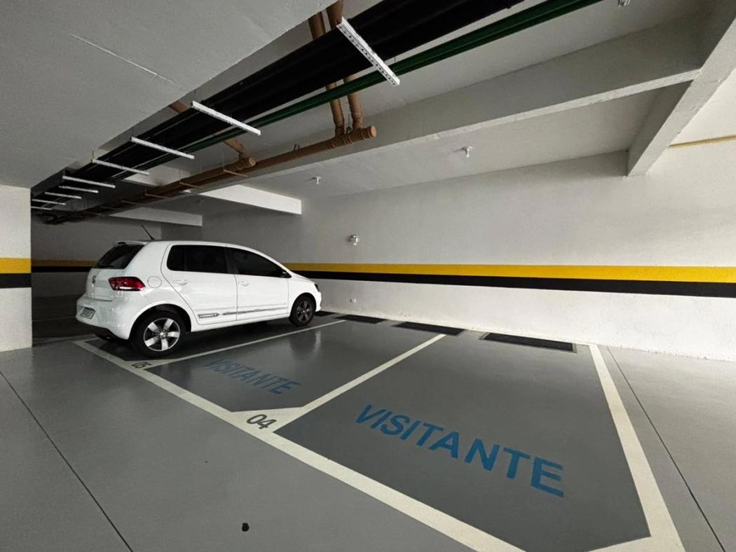 Apartamento à venda em Ahú, Curitiba — Fava Imóveis