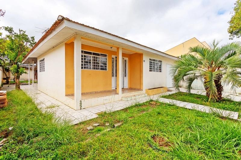 Casa em Curitiba - PR, no bairro Pinheirinho - Referência 1694-SNI