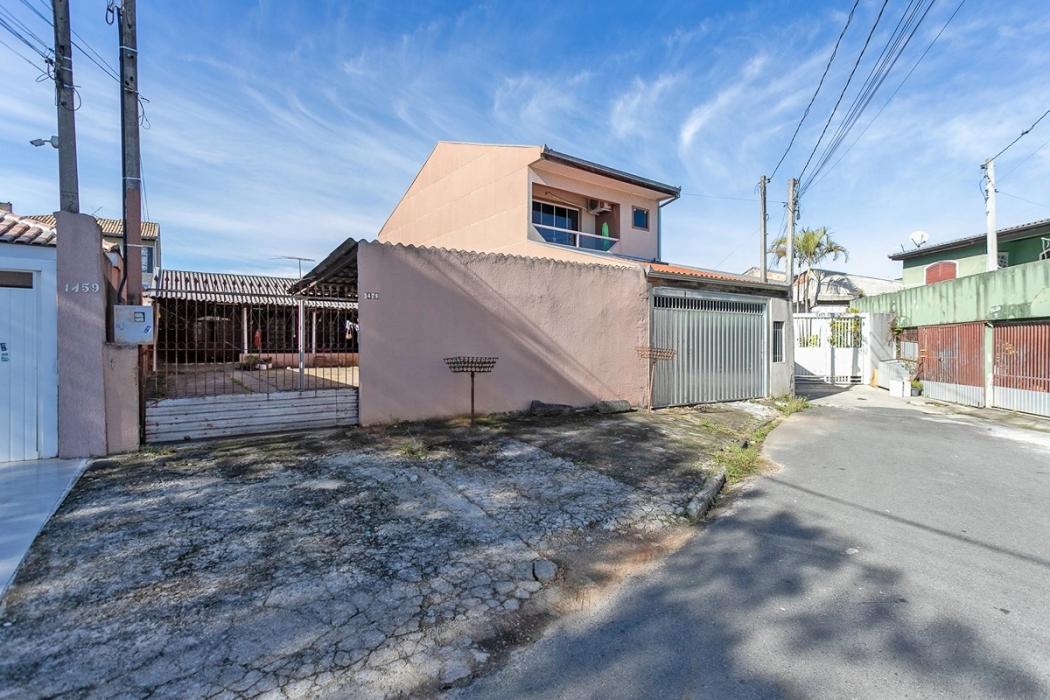  - Terreno com Duas Construções – Excelente Oportunidade no Fazendinha