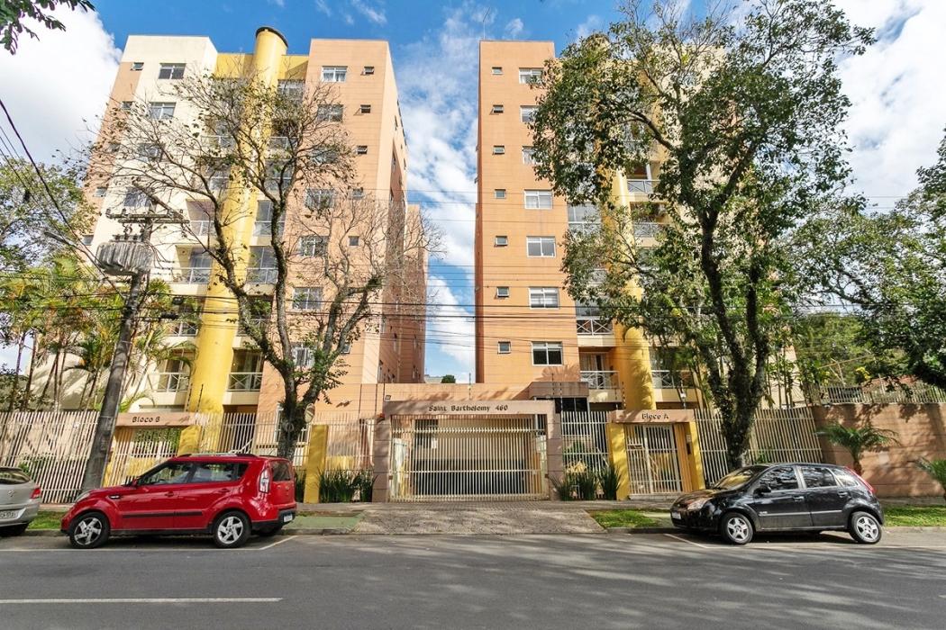 Apartamento no Edifício Saint Barthélemy — Água Verde - JB3 Imóveis