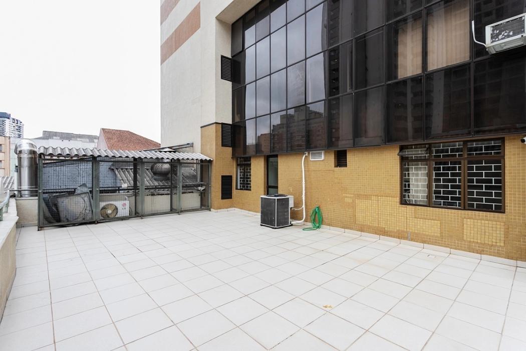 Casa comercial à venda em Centro, Curitiba — Hub Urbana