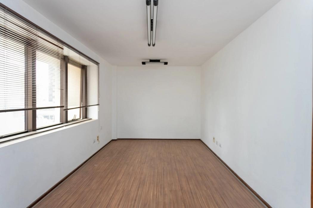 Casa comercial à venda em Centro, Curitiba — Hub Urbana