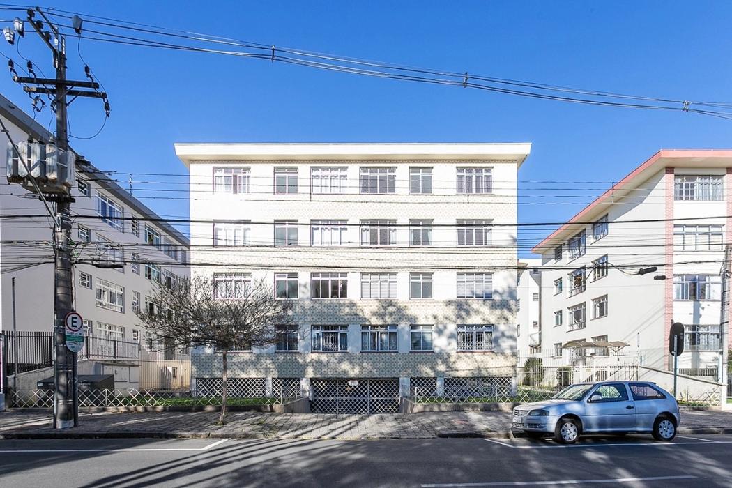 APARTAMENTO 3 QUARTOS SEMI MOBILIADO NO EDIFÍCIO PIRATINI - Ahu