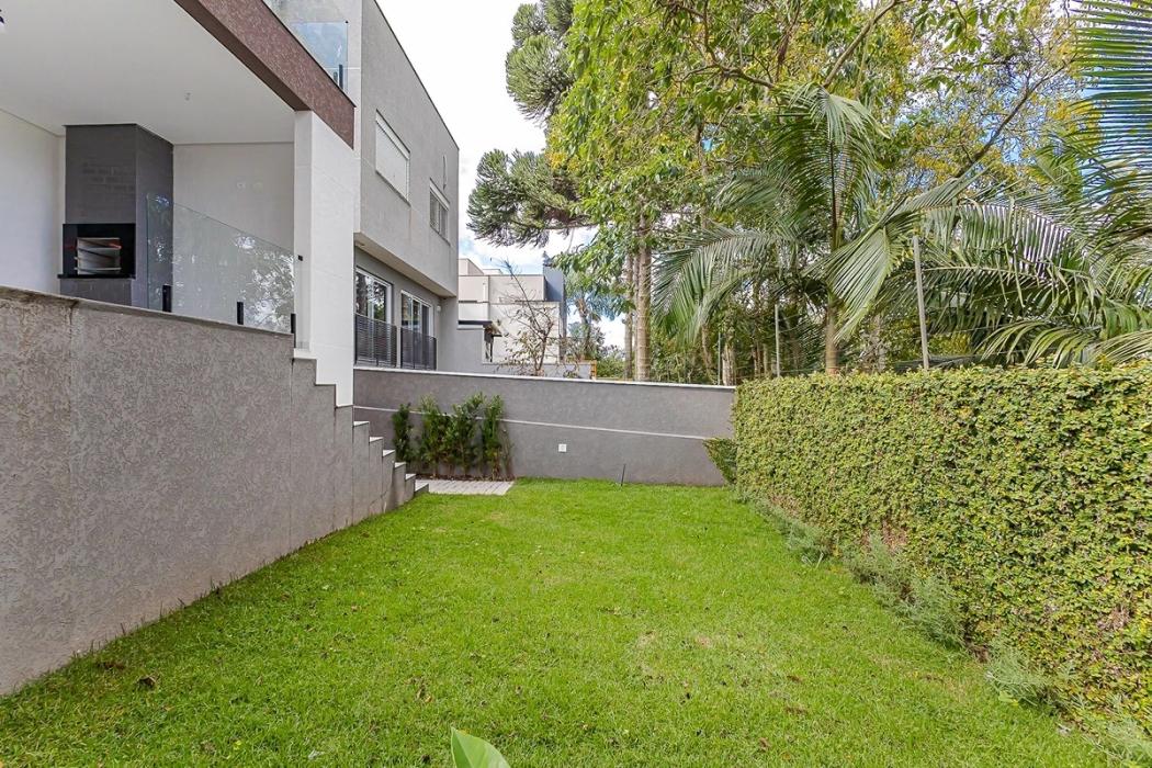 Casa à venda em Santa Cândida, Curitiba — Fava Imóveis