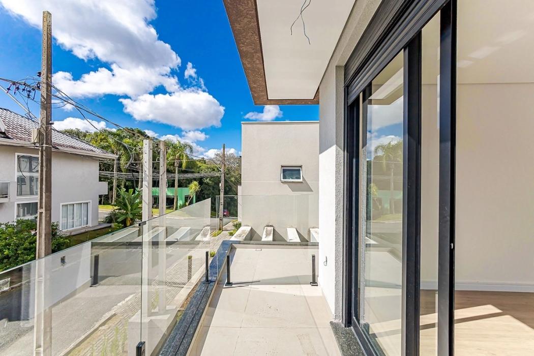 Casa à venda em Santa Cândida, Curitiba — Fava Imóveis