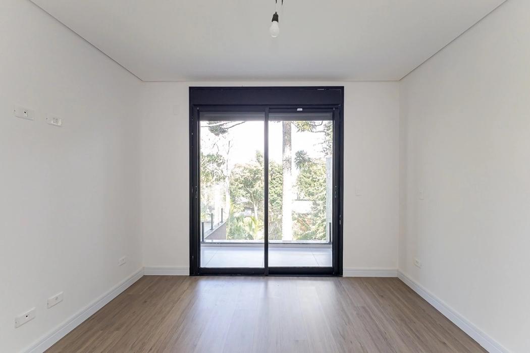 Casa à venda em Santa Cândida, Curitiba — Fava Imóveis