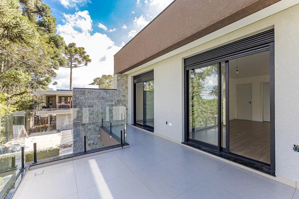 Casa à venda em Santa Cândida, Curitiba — Fava Imóveis
