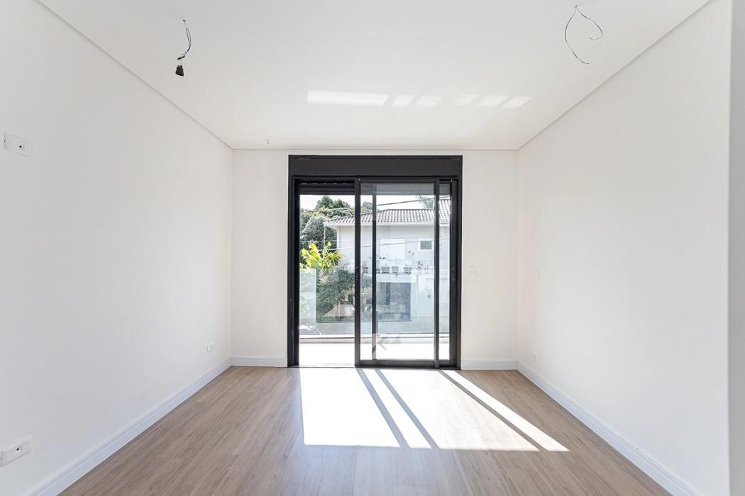 Casa à venda em Santa Cândida, Curitiba — Fava Imóveis