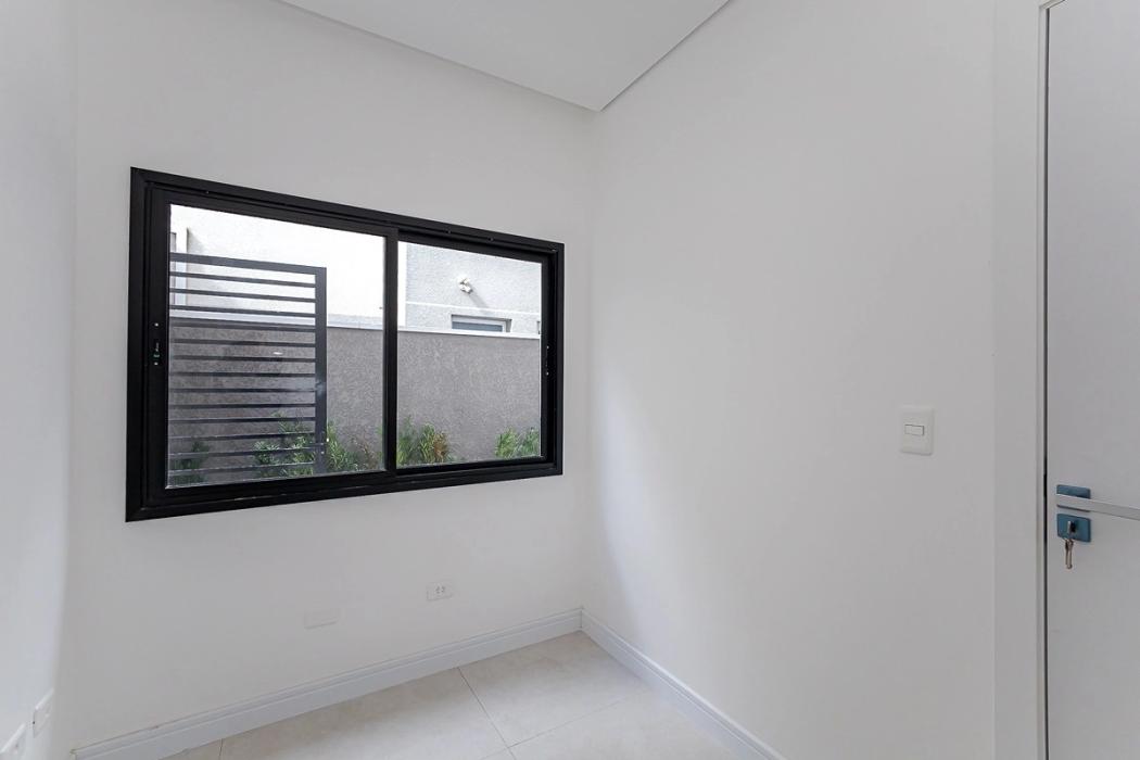 Casa à venda em Santa Cândida, Curitiba — Fava Imóveis