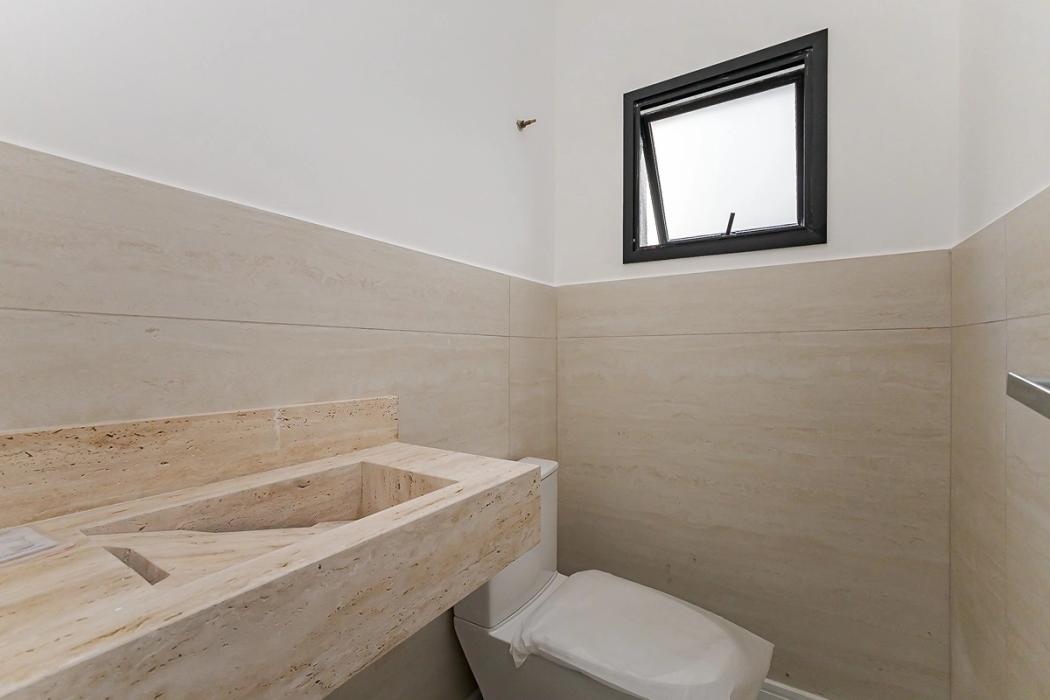 Casa à venda em Santa Cândida, Curitiba — Fava Imóveis