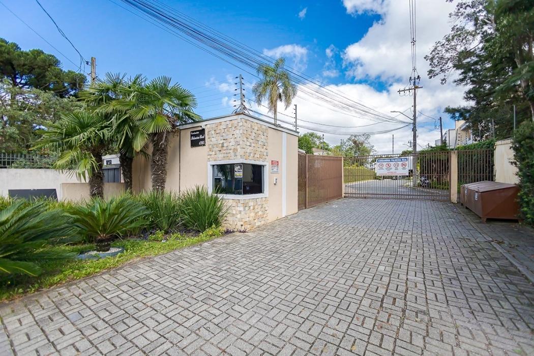 Casa à venda em Santa Cândida, Curitiba — Fava Imóveis