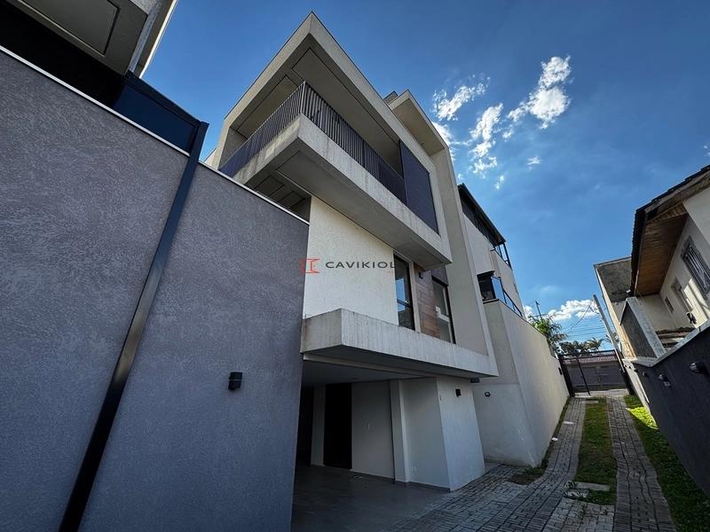  - Sobrado semi-mobiliado 3 quartos (uma suite) a venda no Xaxim