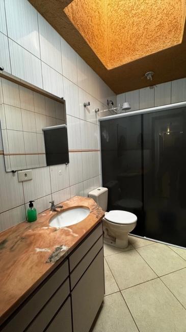 Casa à venda em Capão Raso, Curitiba — Hub Urbana