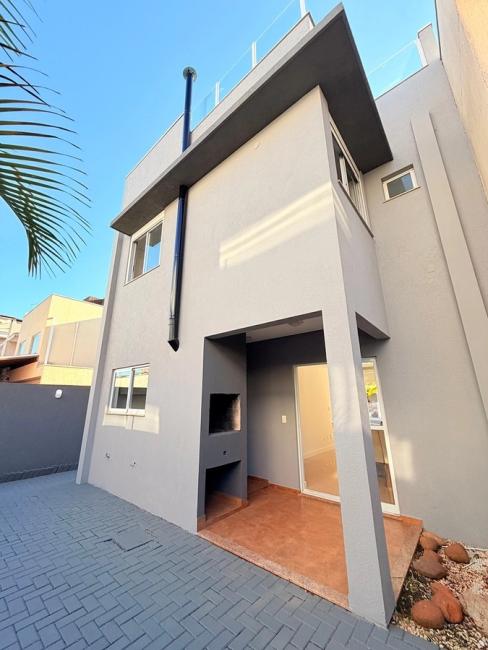 Casa à venda em Umbará, Curitiba — Hub Urbana