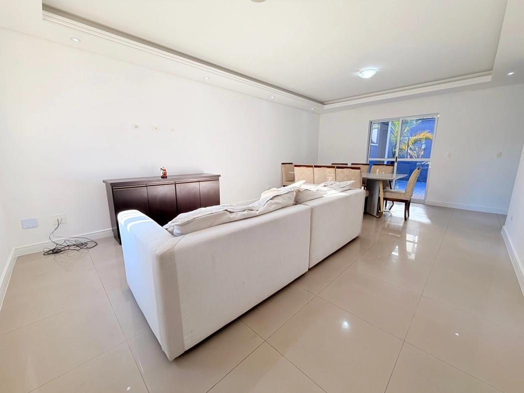 Casa à venda em Umbará, Curitiba — Hub Urbana
