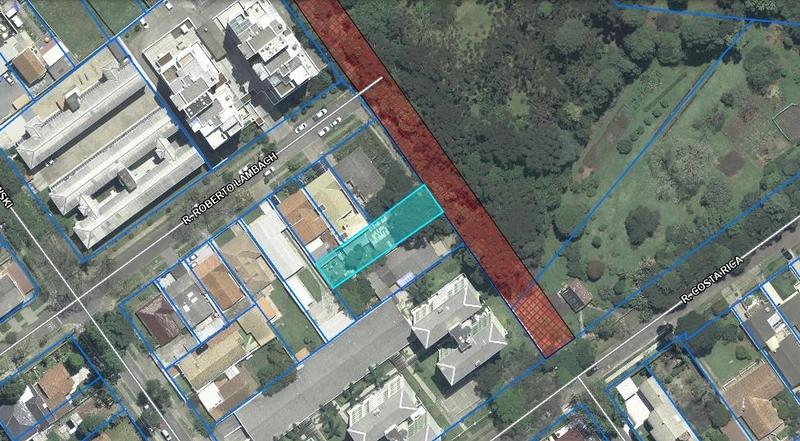  em Curitiba - PR, no bairro Bacacheri - Referência 233-SNI