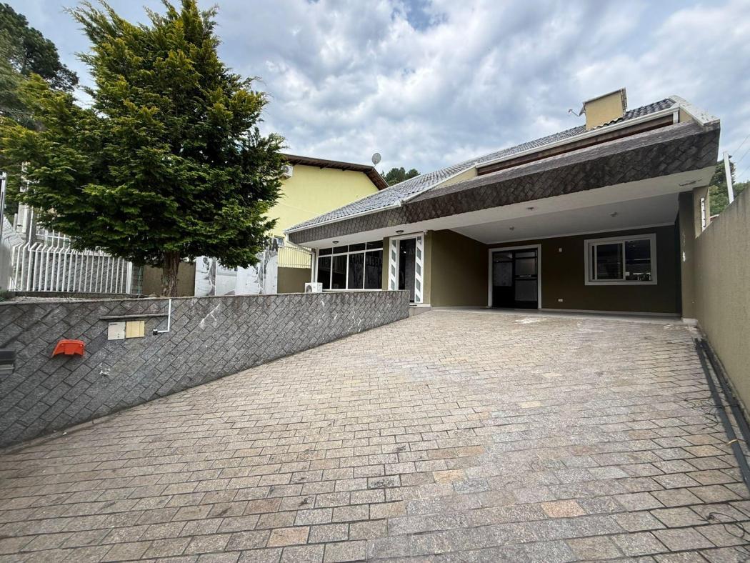 Sobrado à venda com 3 quartos, 240m² - santo inácio,Curitiba 