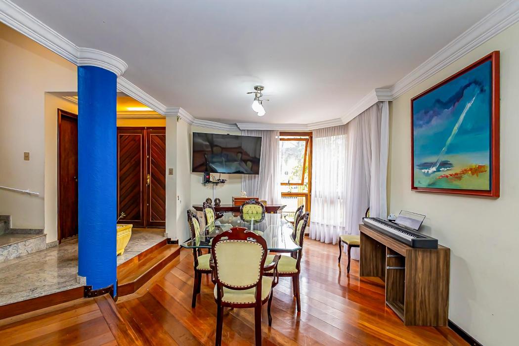 Casa à venda com 3 quartos, 280m² - campo comprido,Curitiba 