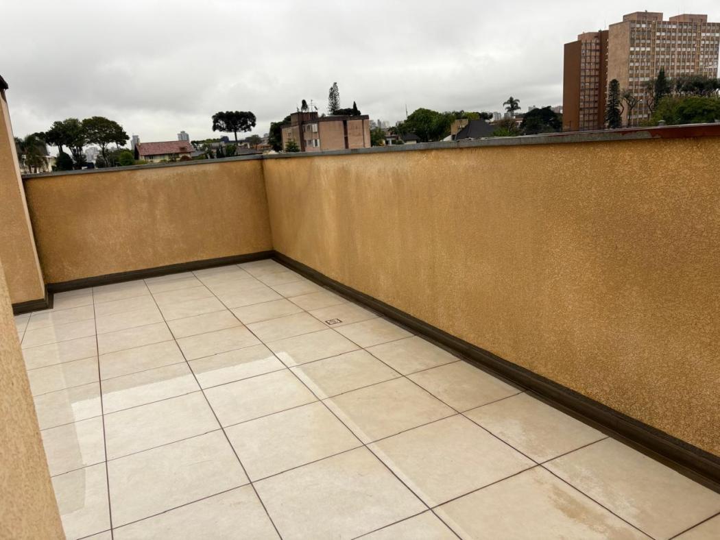 Apartamento à venda em Rebouças, Curitiba — Fava Imóveis