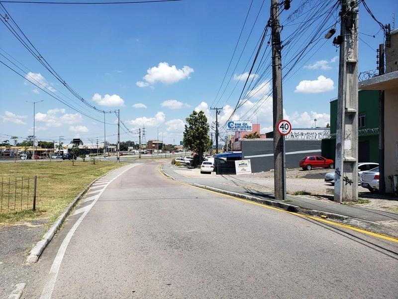  - Terreno 589,80m² a venda no Pinheirinho