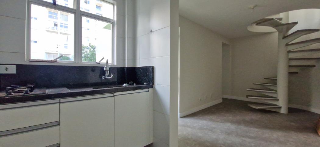  - COBERTURA DUPLEX CHARMOSA NO CABRAL – EDIFÍCIO FORREST RESIDENCE