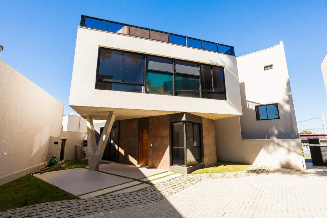 Sobrado Triplex no Uberaba!
