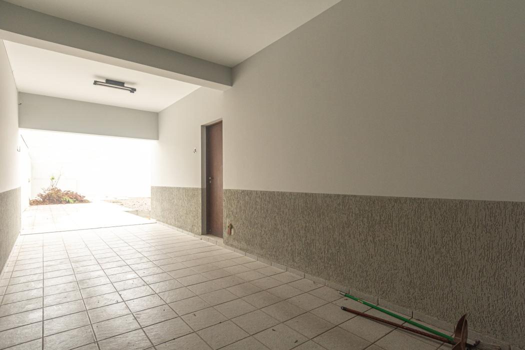  - SOBRADO À VENDA — RESIDENCIAL E COMERCIAL | UBERABA 
