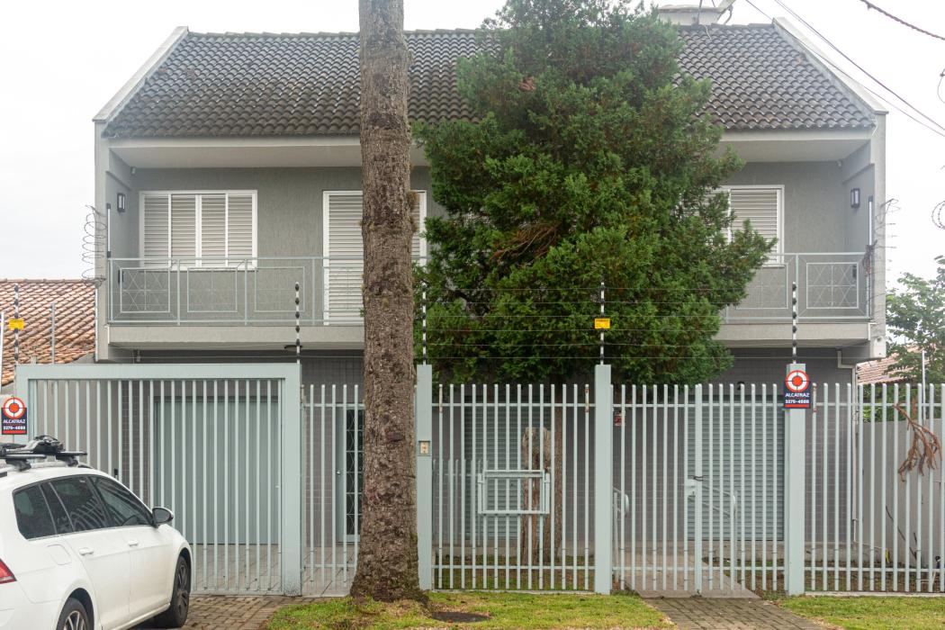 SOBRADO À VENDA — RESIDENCIAL E COMERCIAL | UBERABA  - JB3 Imóveis