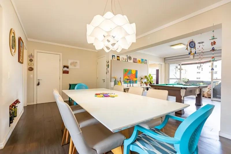 Apartamento em Curitiba - PR, no bairro Agua Verde - Referência 52-SNI