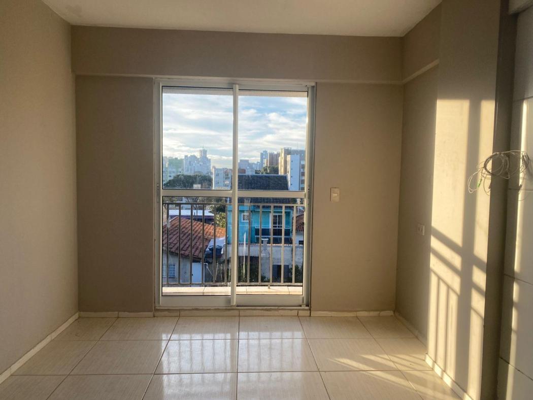 Studio à venda, Por R$ 225 mil - há 200 metros do Mufato -Portão,