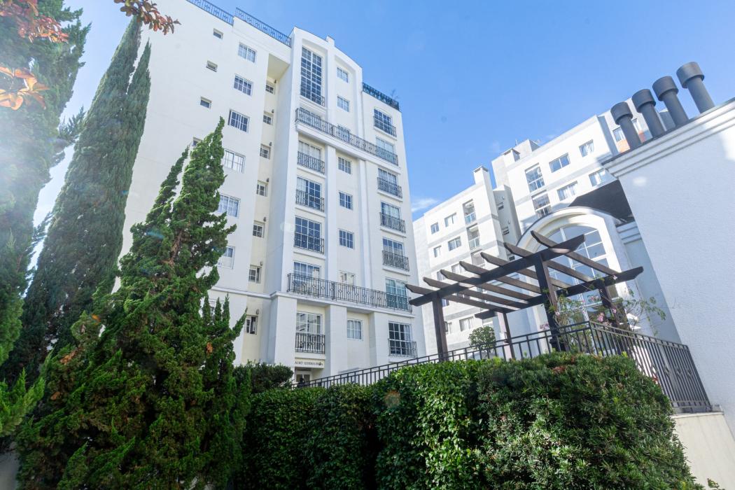 Apartamento em CURITIBA - PR, no bairro Cristo Rei - Referência 634-DOTA-DOTA