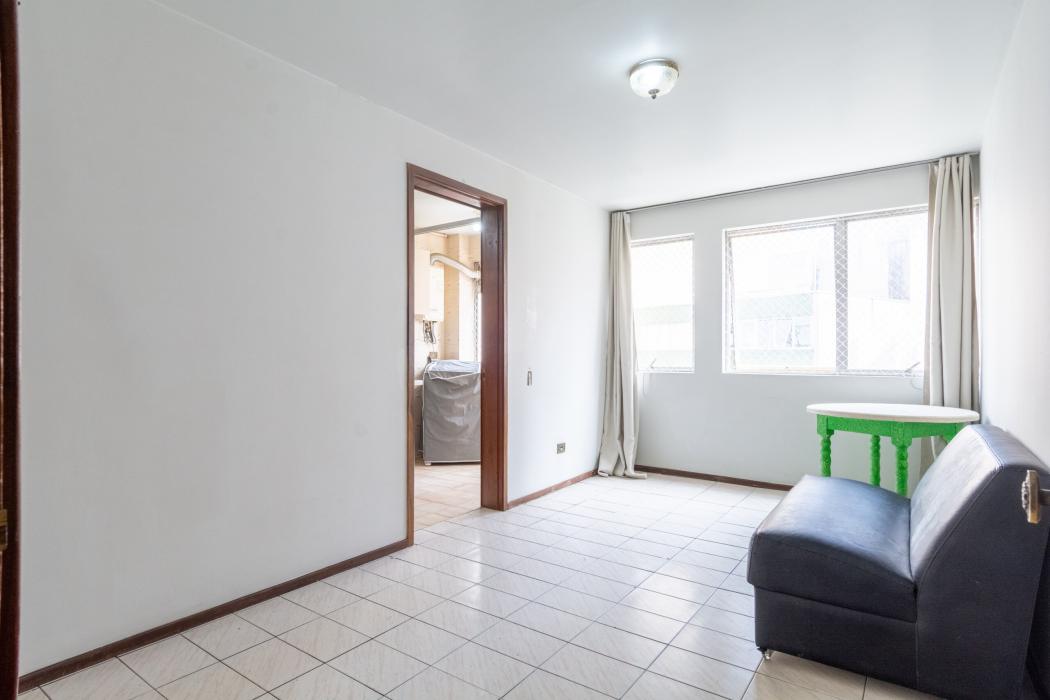 Apartamento à venda em Centro, Curitiba — Fava Imóveis