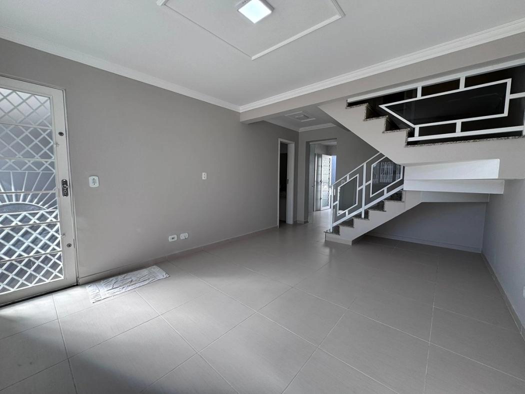  - Sobrado 3 quartos (uma suite com closet) a venda no Umbará em Curitiba