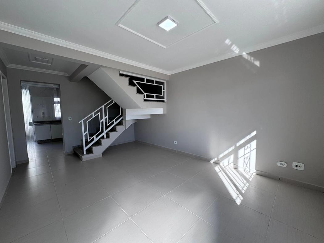  - Sobrado 3 quartos (uma suite com closet) a venda no Umbará em Curitiba