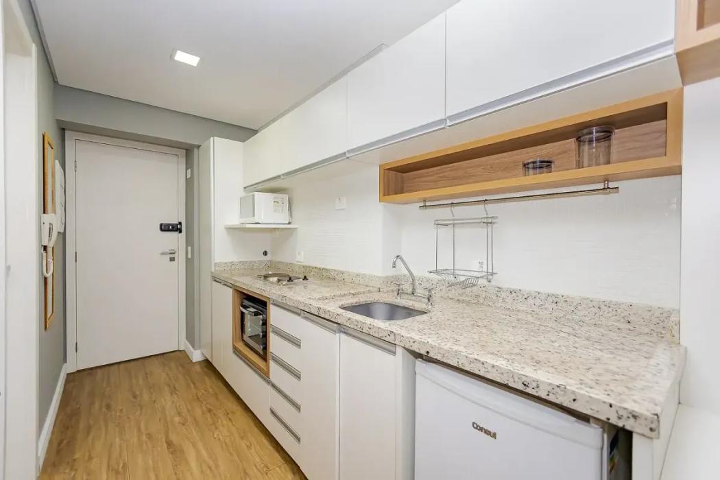 Apartamento para alugar em Centro, Curitiba — Fava Imóveis