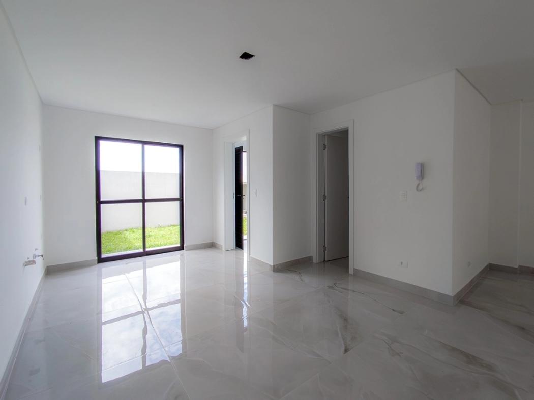Casa à venda em Tingui, Curitiba — Hub Urbana