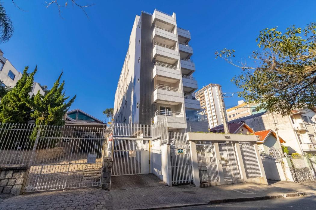 Apartamento em Curitiba - PR, no bairro Centro - Referência AD0003-SIRO