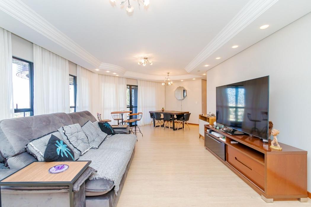 Apartamento em Curitiba - PR, no bairro Água Verde - Referência AP0004-LIPD